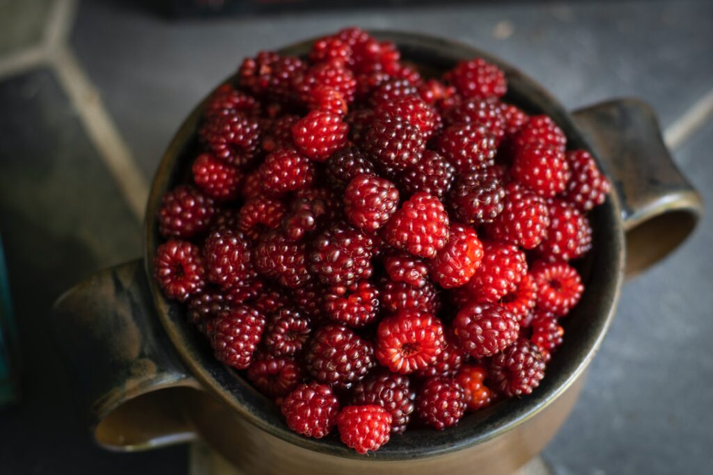 Bowl of raspberries.